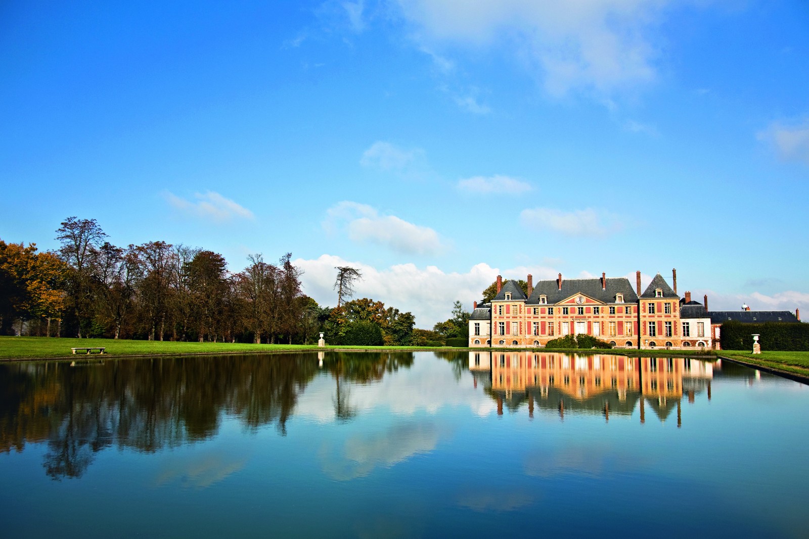 E&V Confirms 2 Day / 2 Night Conference at Chateauform de Guermantes